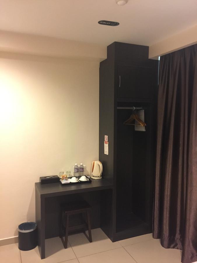 Premierz Hotel Λαμπουάν Εξωτερικό φωτογραφία