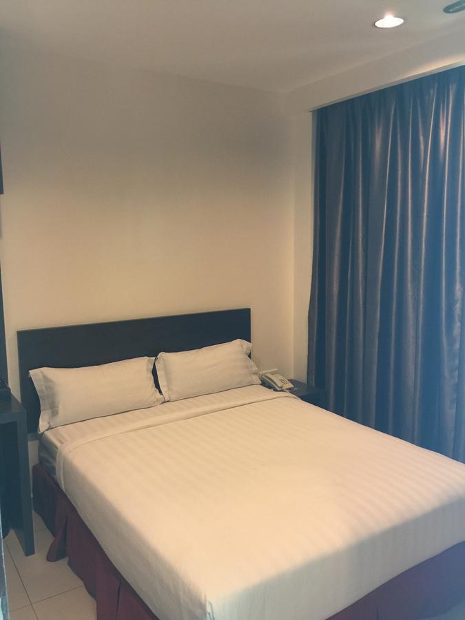 Premierz Hotel Λαμπουάν Εξωτερικό φωτογραφία